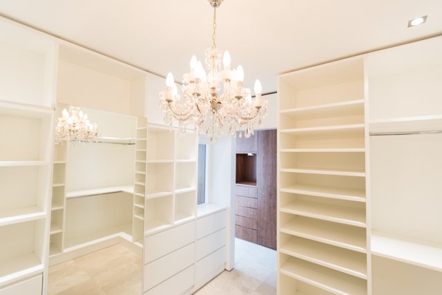 LDesigns portfolio: Custom furniture